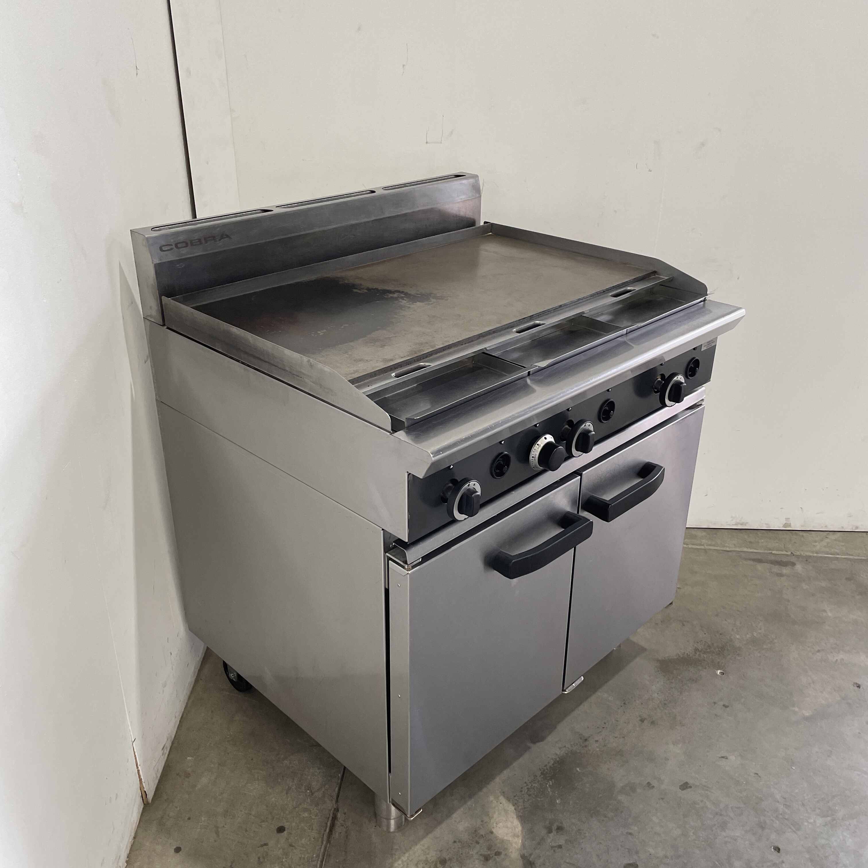 900mm Griddle Oven Range