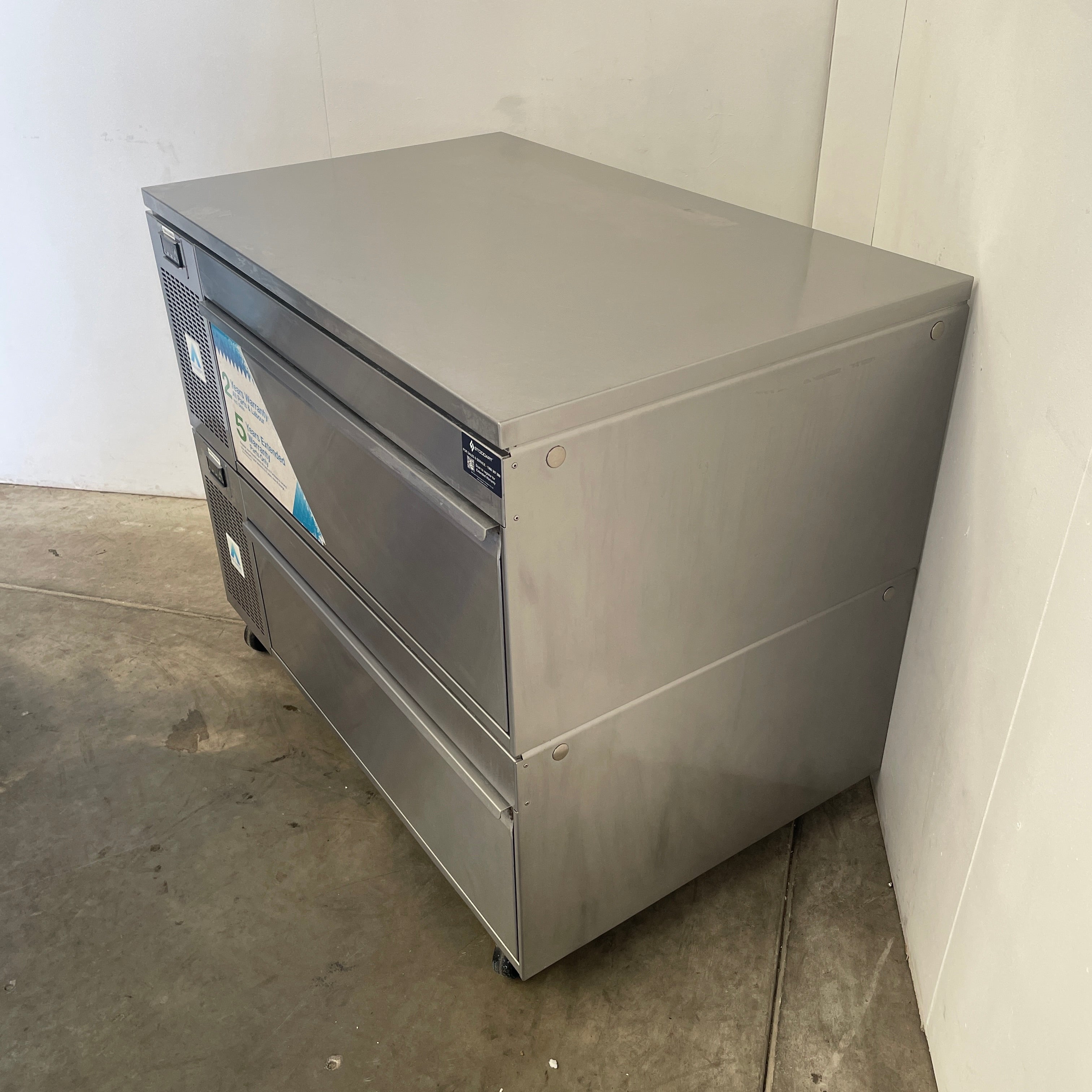 Adande VCS R2 V1 Dual Temperature Drawers