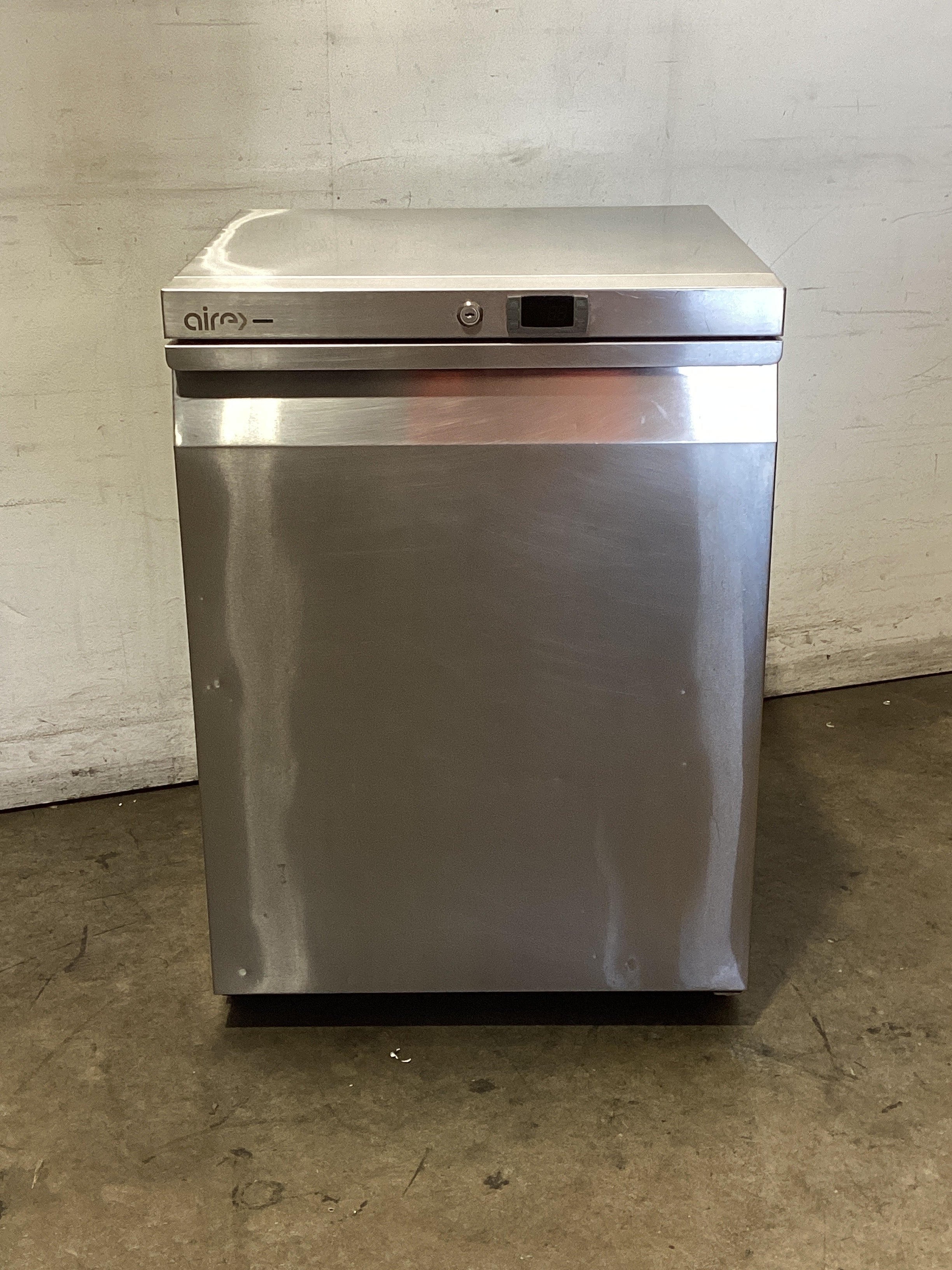 Airex AXF-UC-1A1 Undercounter Freezer