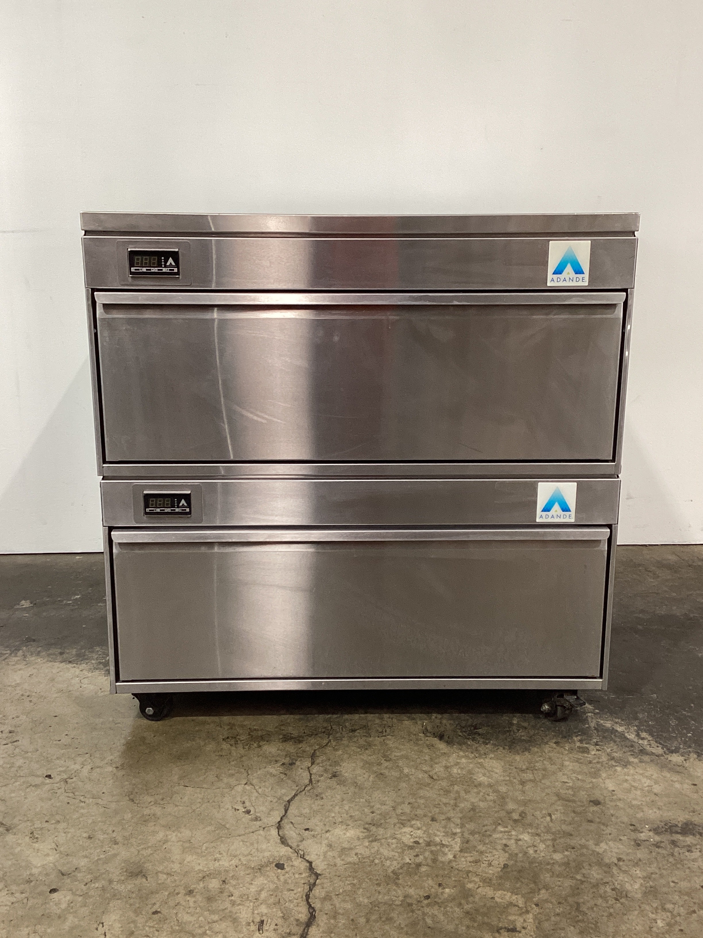 Adande VCR R2 V1 Undercounter Fridge Drawers