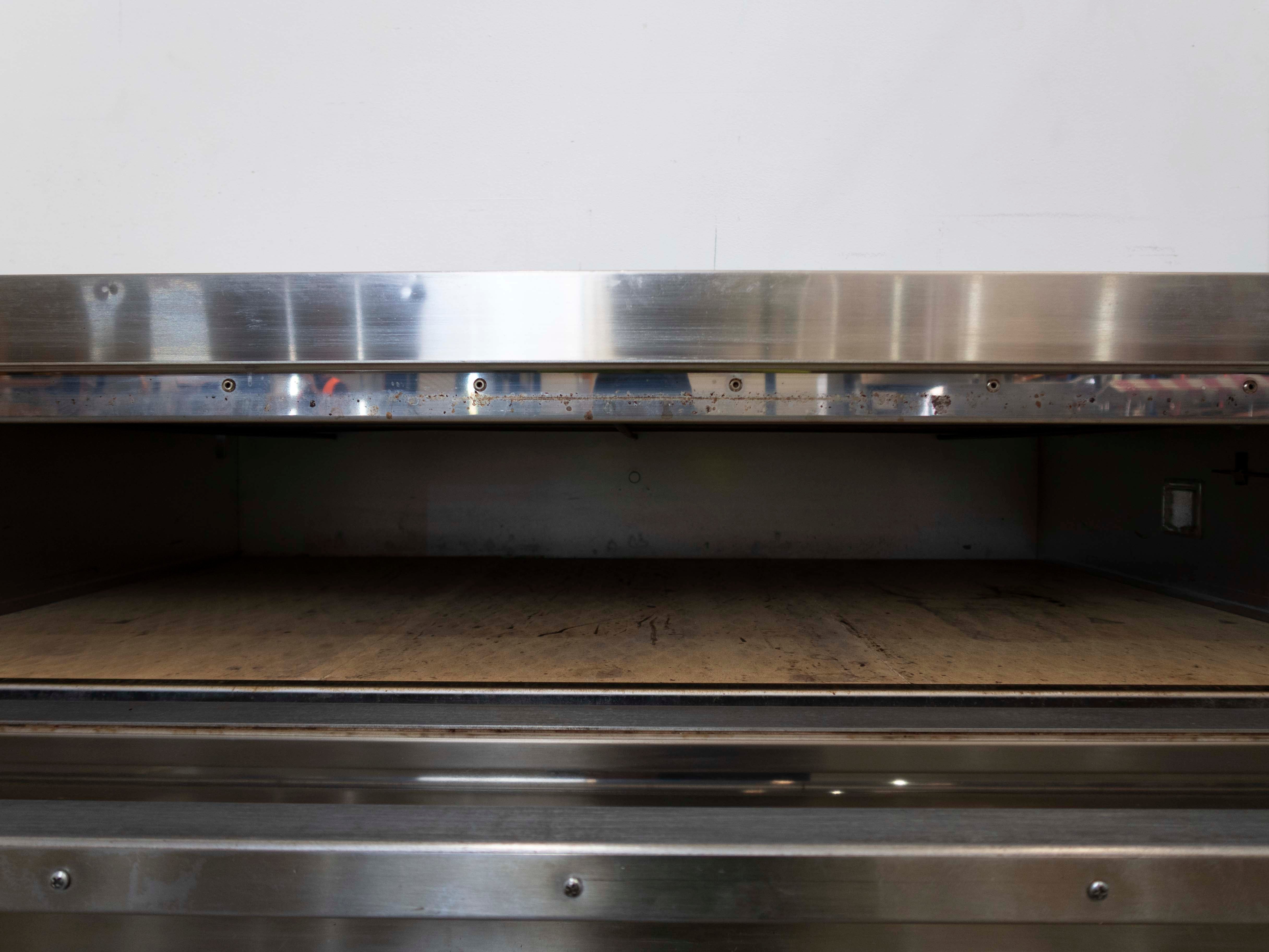 AG Equipment Trays 66L New Glas Pizza Oven