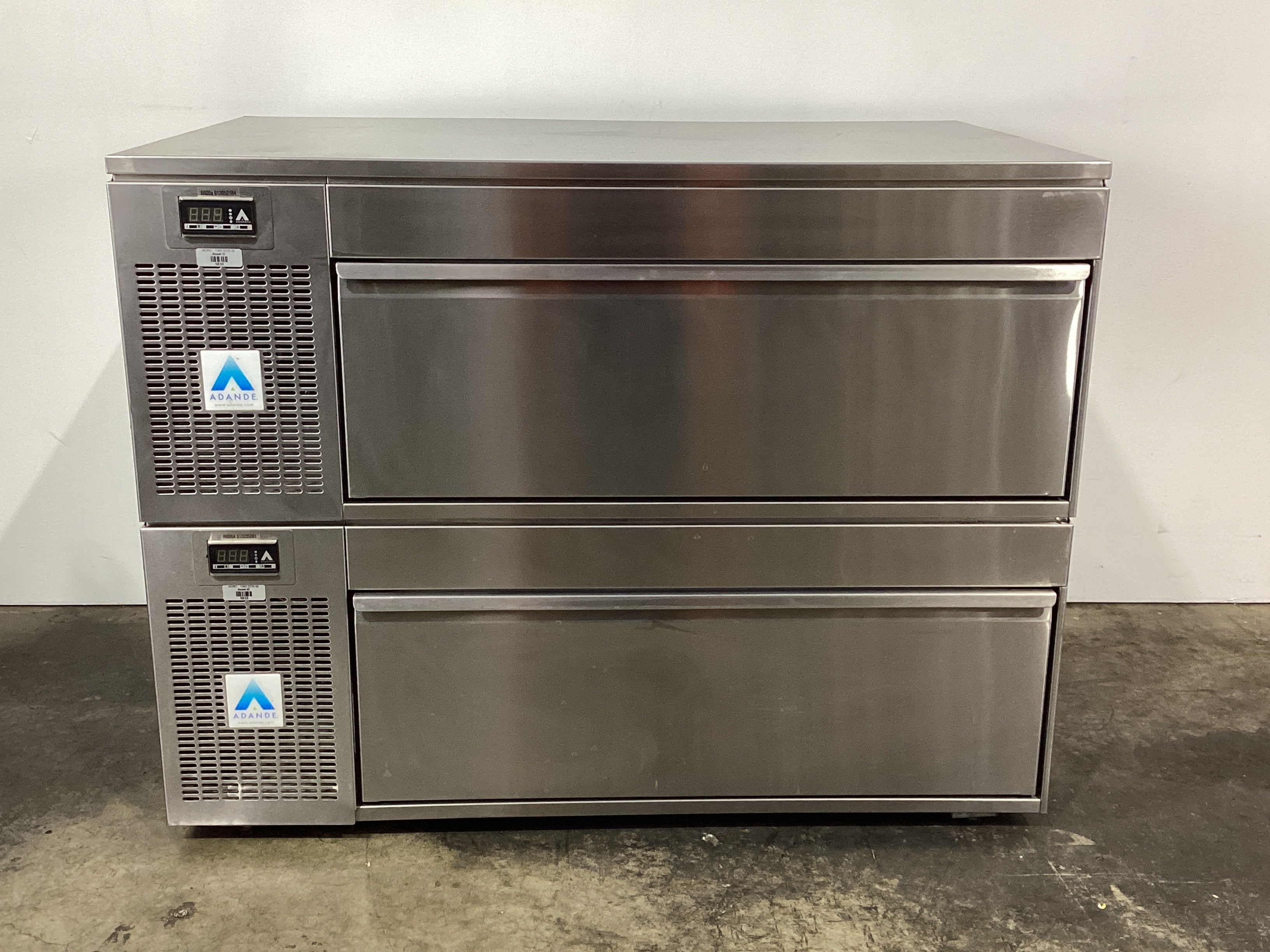 ADANDE VCS R2 V1 Dual Temperature Drawers